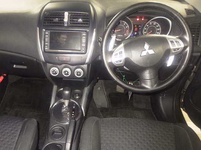 MITSUBISHI RVR