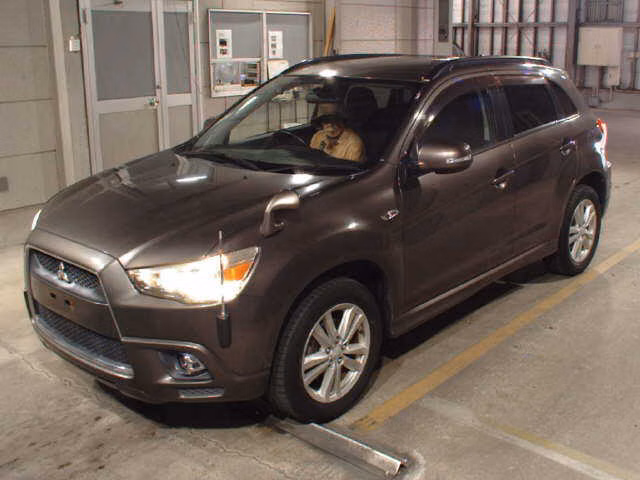 MITSUBISHI RVR