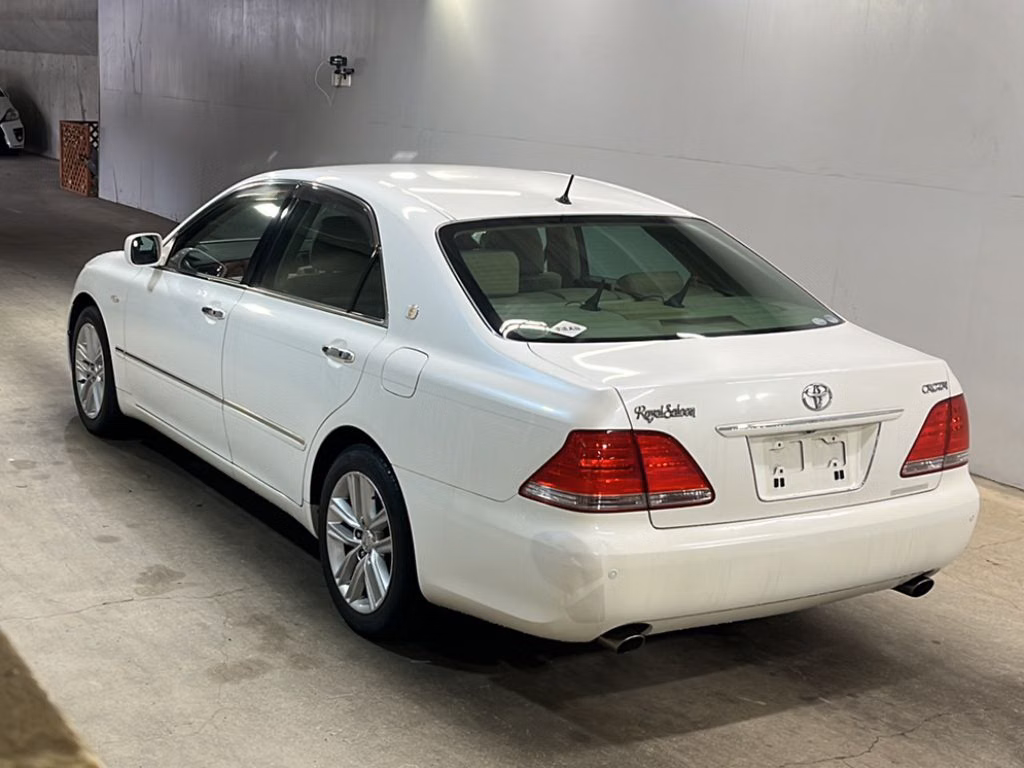 TOYOTA CROWN