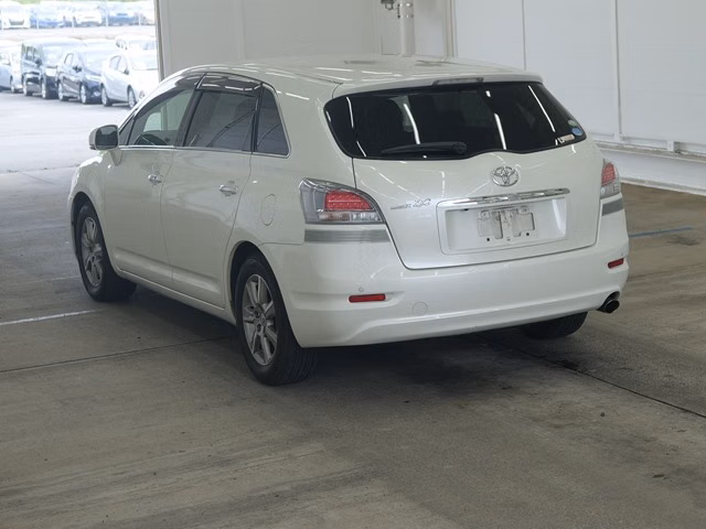TOYOTA MARK X ZIO
