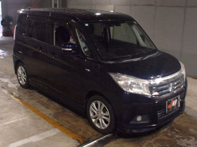 MITSUBISHI DELICA D:2