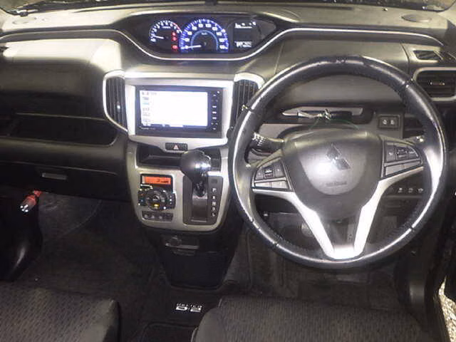 MITSUBISHI DELICA D:2
