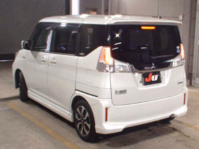 MITSUBISHI DELICA D:2