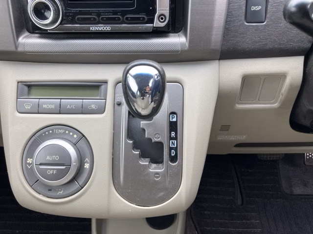 DAIHATSU BOON LUMINAS