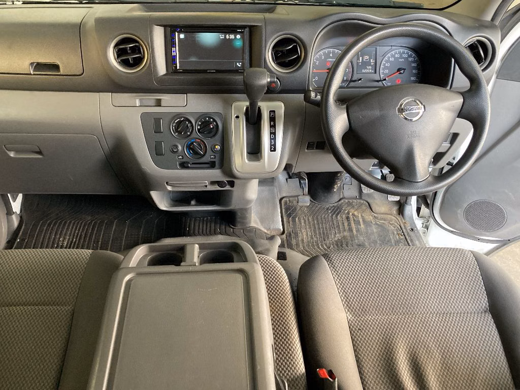 NISSAN NV350 CARAVAN