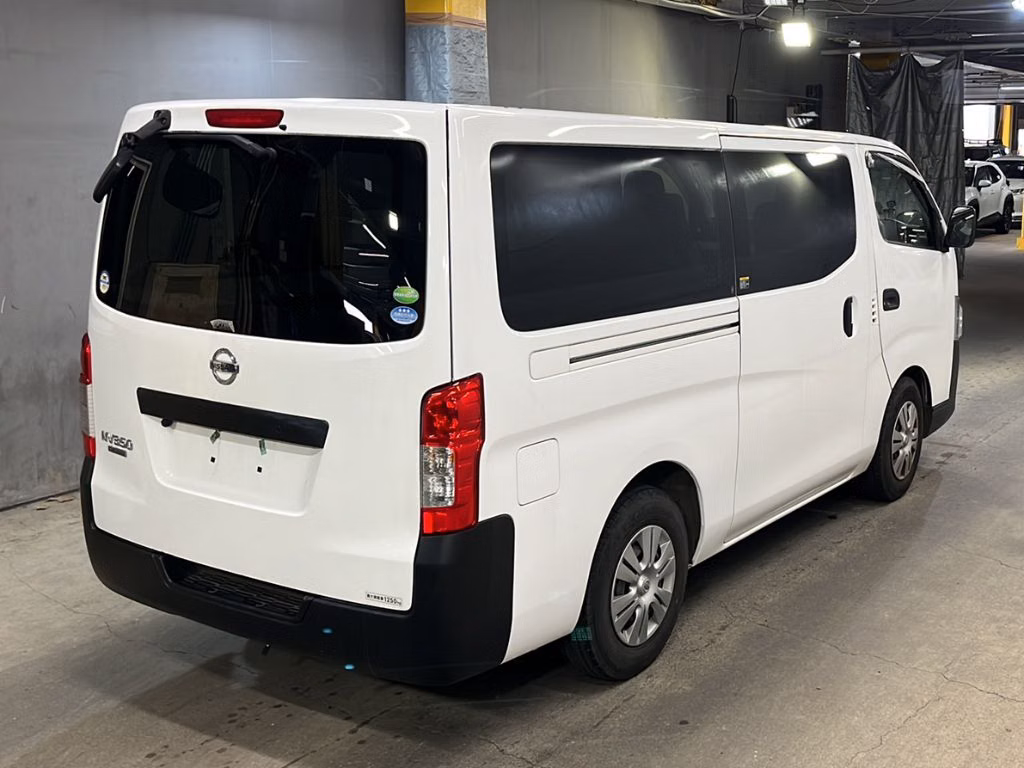 NISSAN NV350 CARAVAN