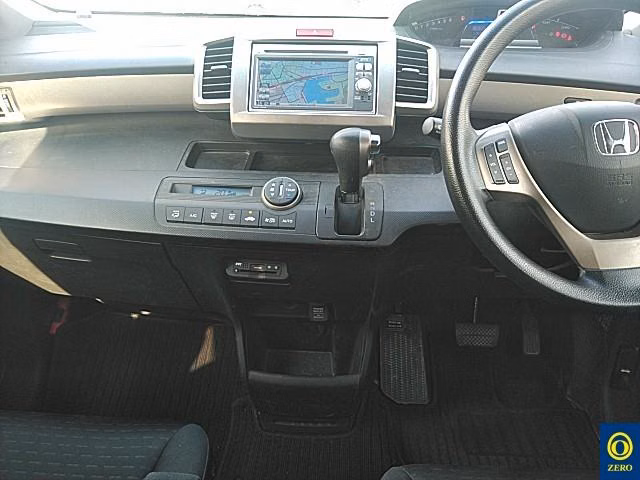 HONDA FREED SPIKE