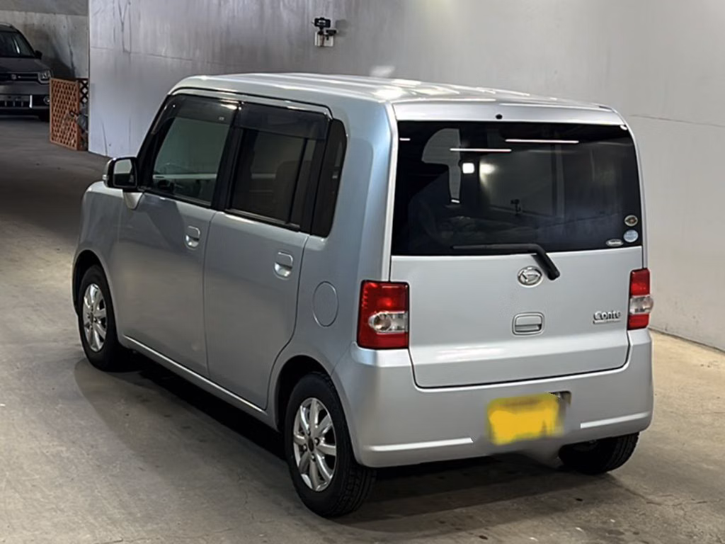 DAIHATSU MOVE CONTE