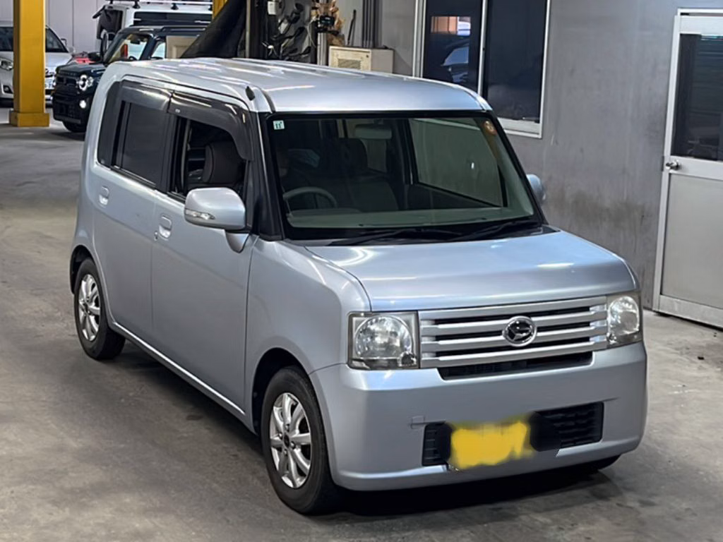 DAIHATSU MOVE CONTE