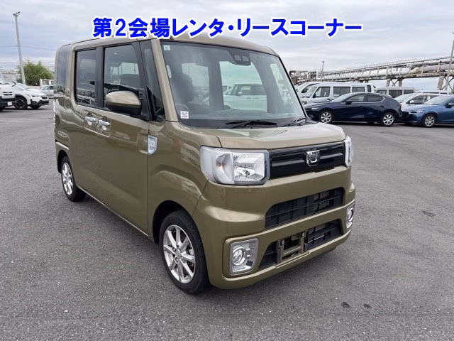 DAIHATSU WAKE