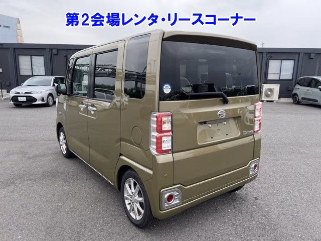DAIHATSU WAKE