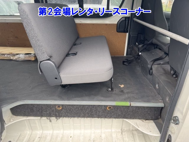TOYOTA REGIUS ACE
