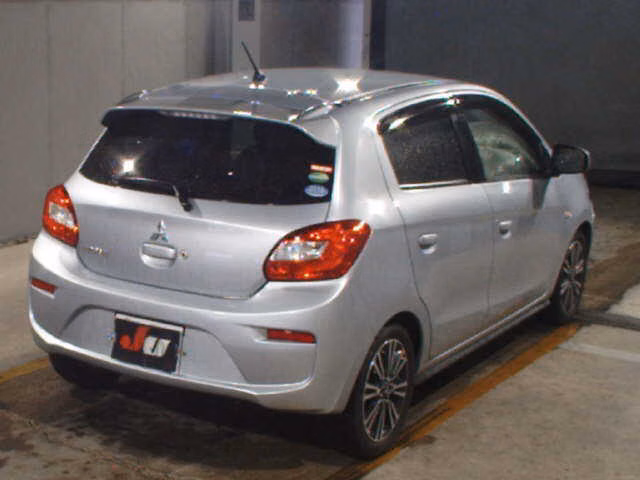 MITSUBISHI MIRAGE