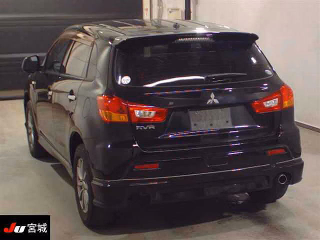MITSUBISHI RVR