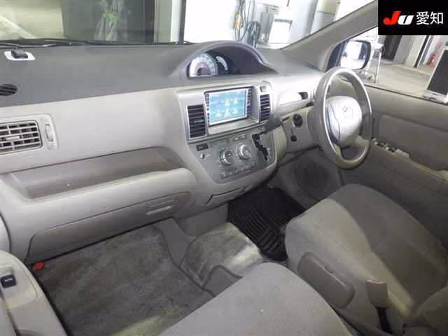 TOYOTA RAUM