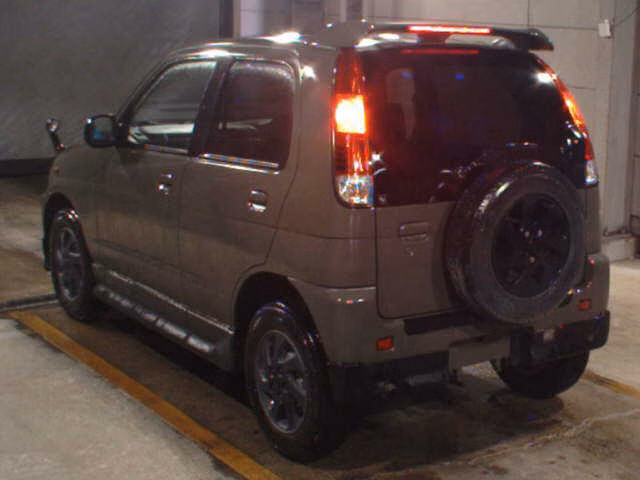 DAIHATSU TERIOS KID