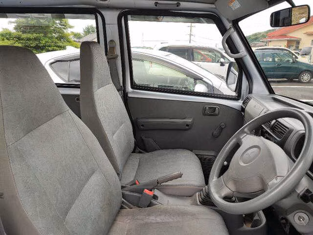 MITSUBISHI MINICAB