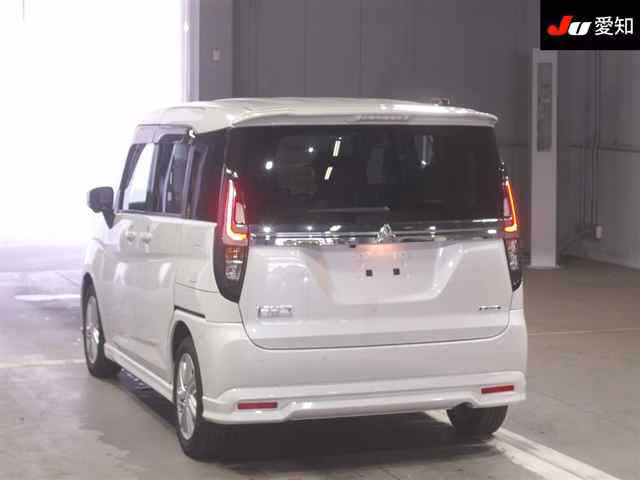 MITSUBISHI DELICA D:2