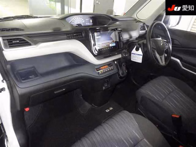 MITSUBISHI DELICA D:2