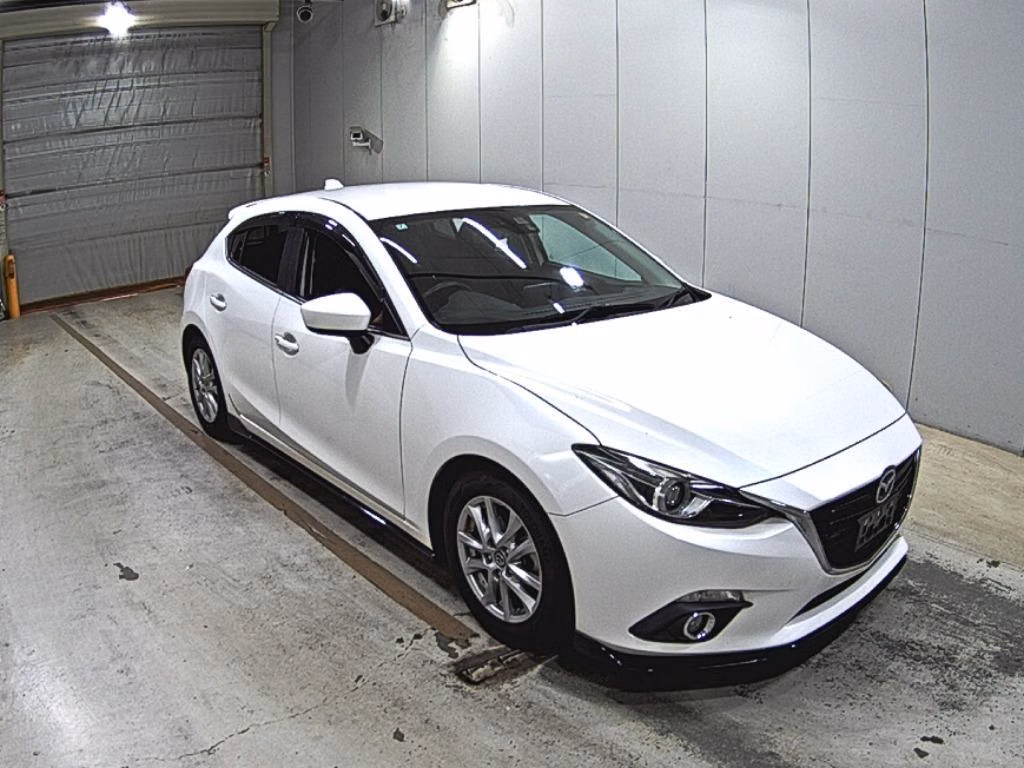 MAZDA AXELA