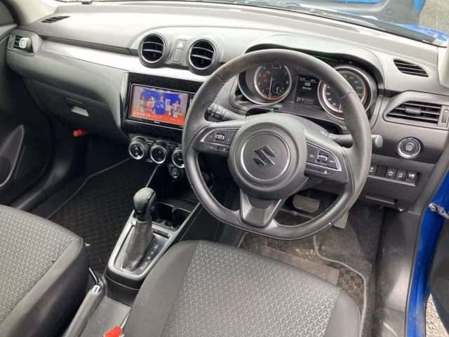 SUZUKI SWIFT