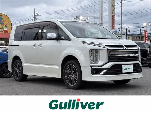 MITSUBISHI DELICA D:5