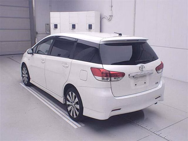 TOYOTA WISH