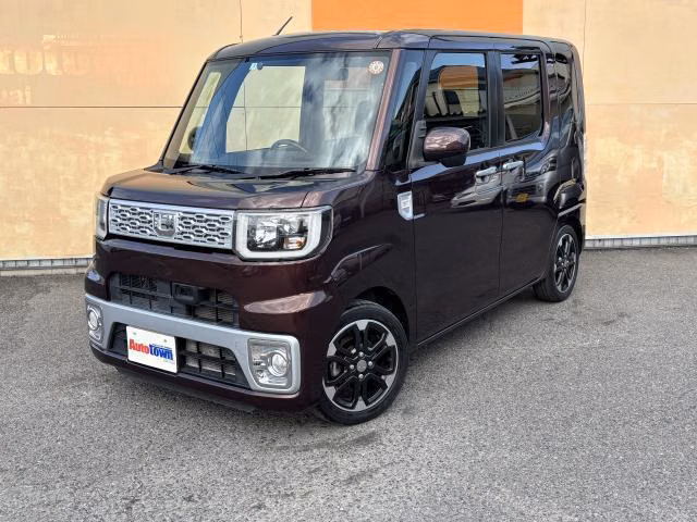 DAIHATSU WAKE