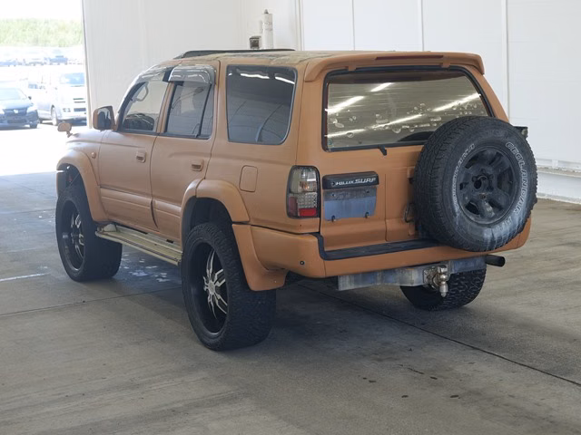TOYOTA HILUX SURF