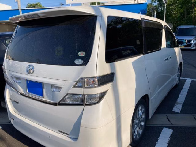 TOYOTA VELLFIRE