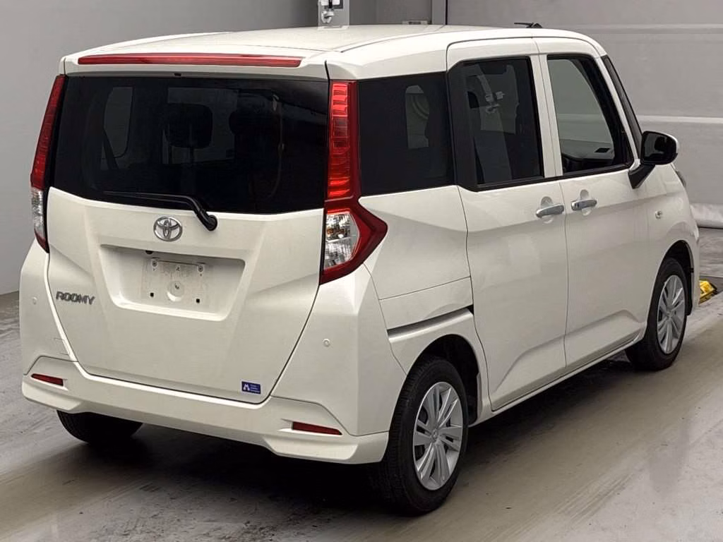 TOYOTA ROOMY