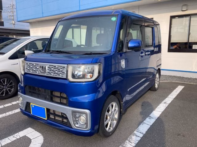 DAIHATSU WAKE