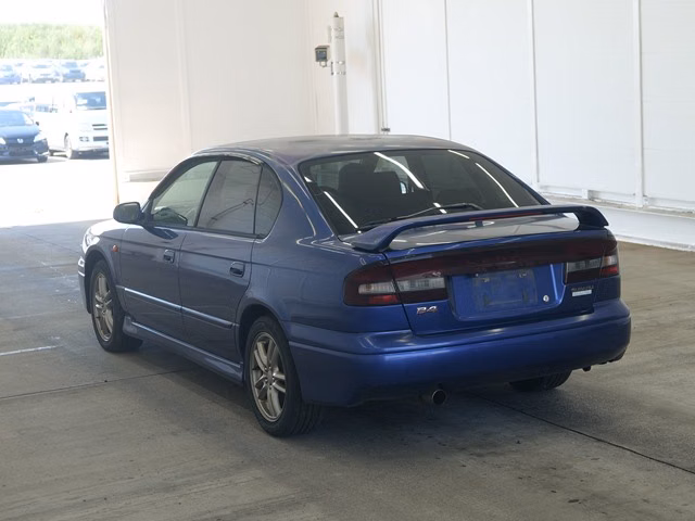 SUBARU LEGACY B4