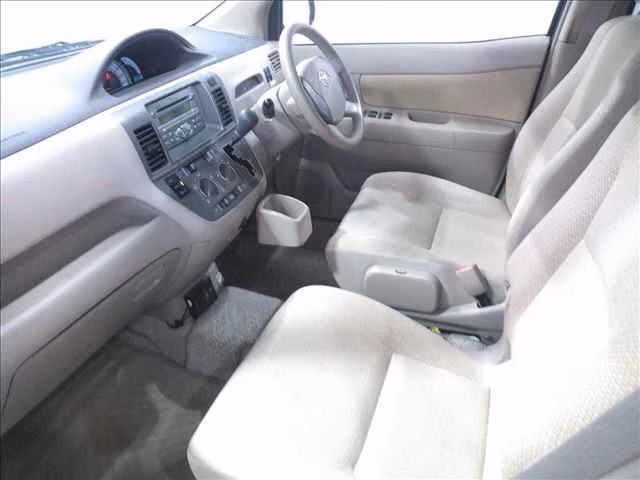 TOYOTA RAUM