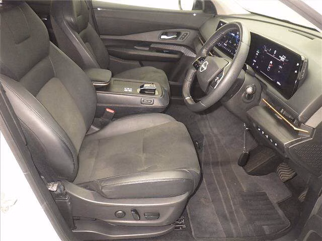 NISSAN ARIYA