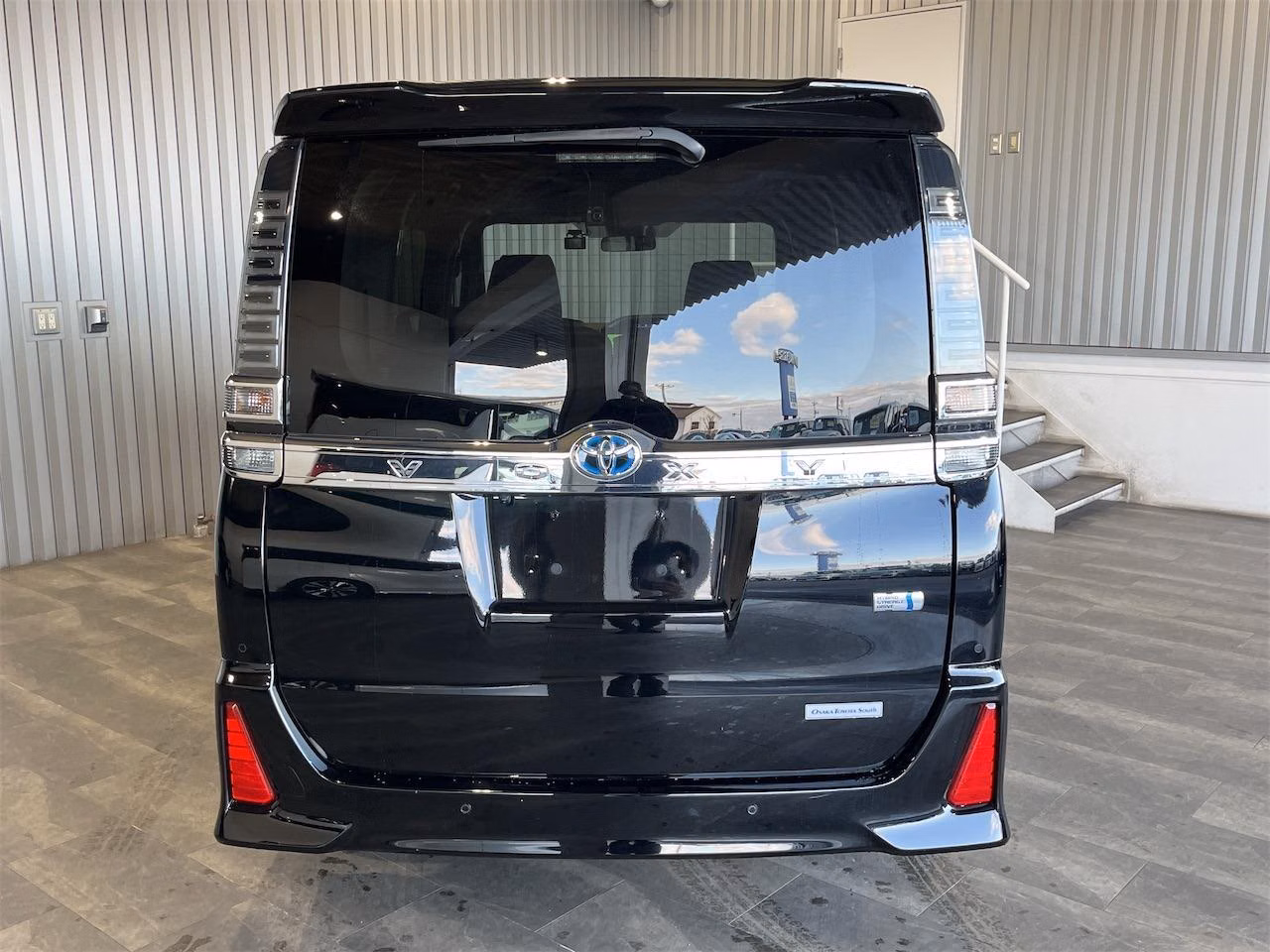 TOYOTA VOXY