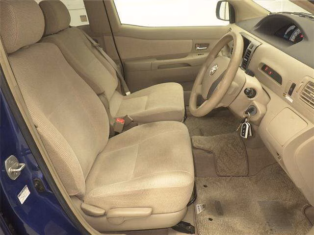 TOYOTA RAUM