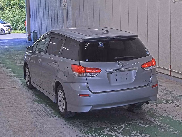 TOYOTA WISH