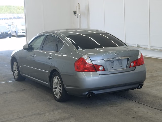 NISSAN FUGA