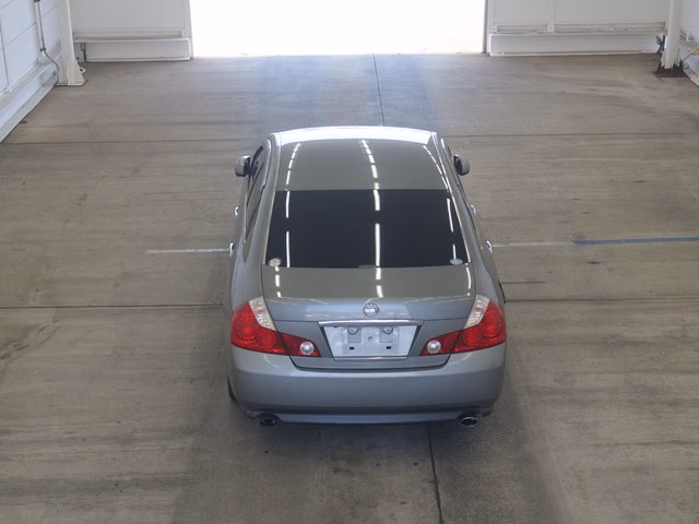 NISSAN FUGA
