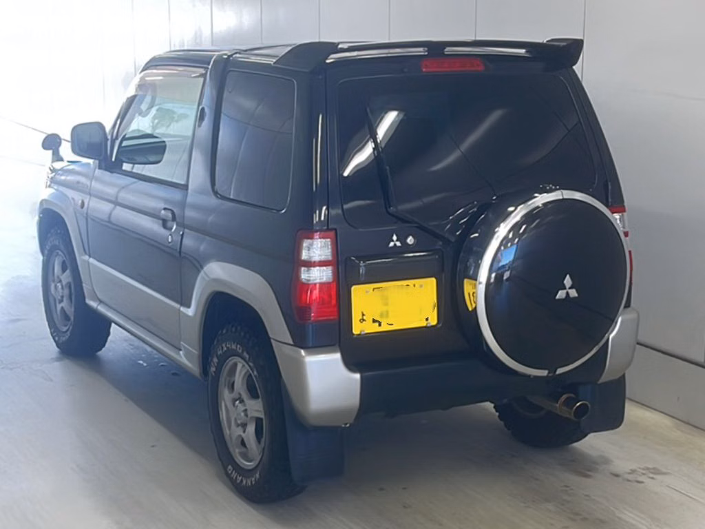 MITSUBISHI PAJERO MINI