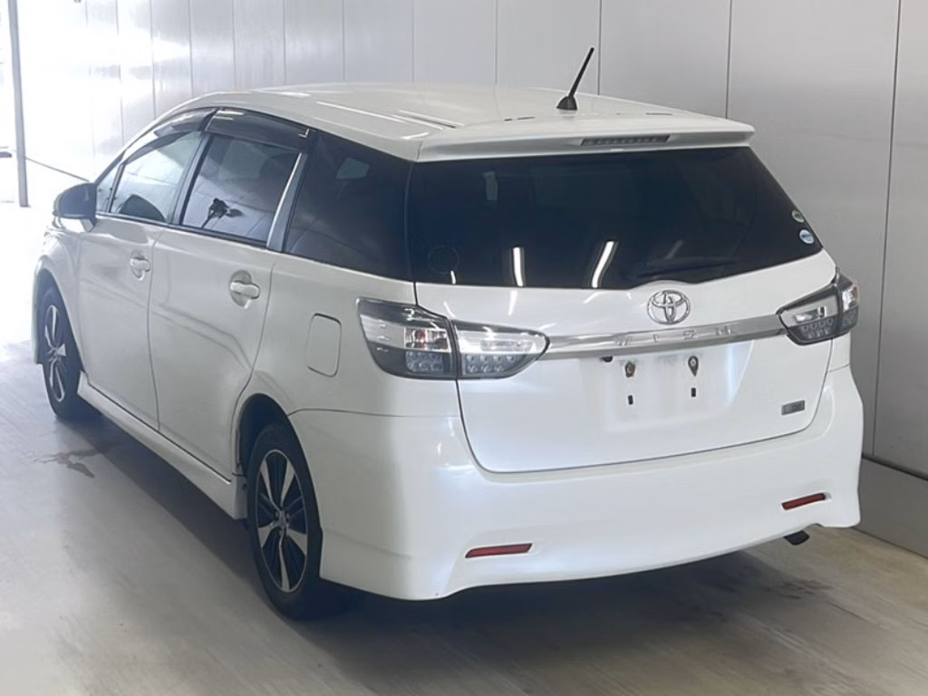 TOYOTA WISH