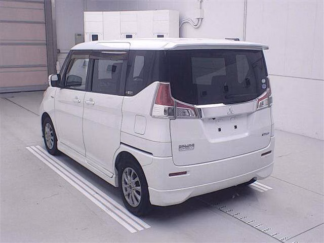 MITSUBISHI DELICA D:2