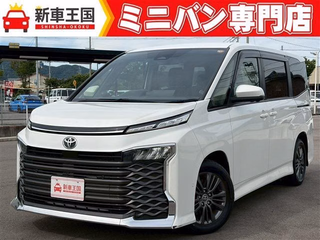 TOYOTA VOXY