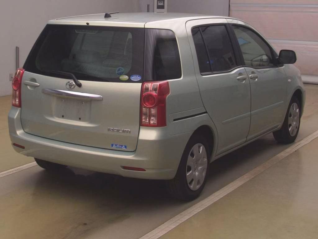 TOYOTA RAUM