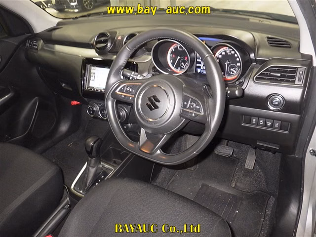SUZUKI SWIFT