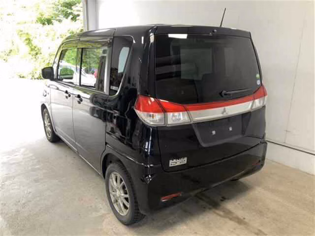 MITSUBISHI DELICA D:2