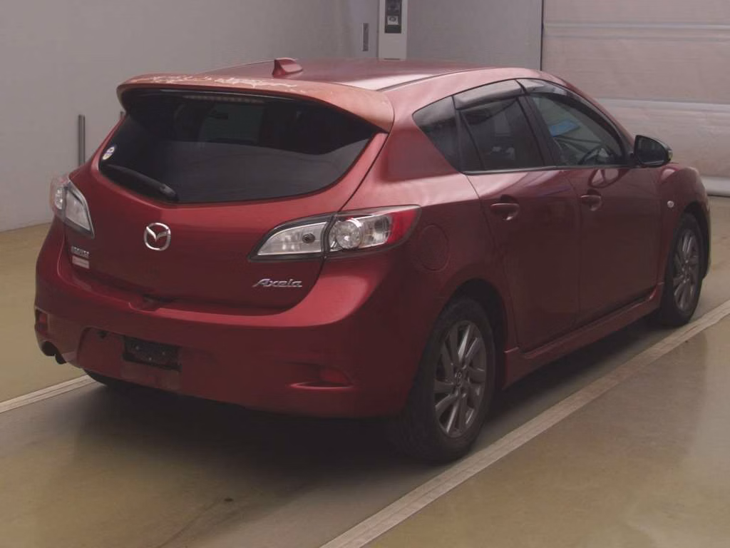 MAZDA AXELA