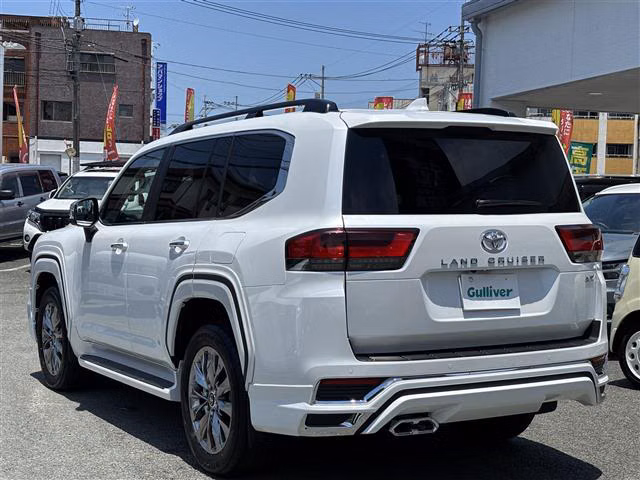 TOYOTA LAND CRUISER