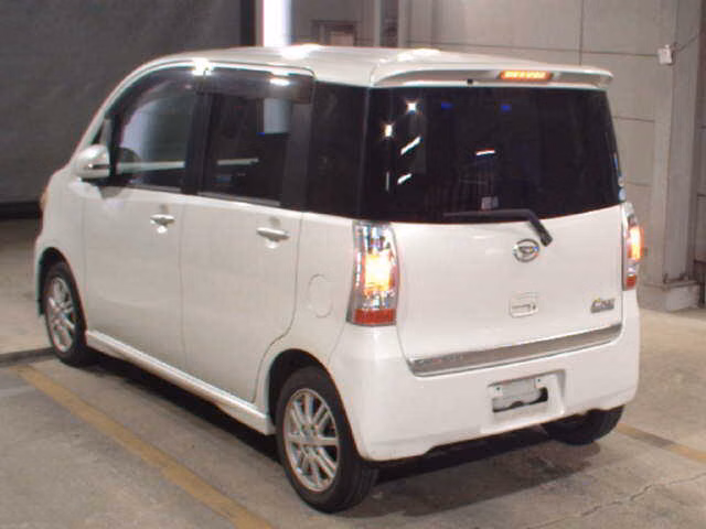 DAIHATSU TANTO EXE